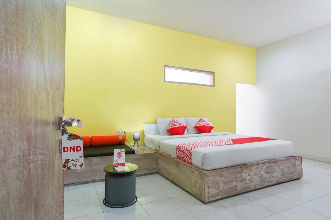 OYO 1638 Cityzen Renon Hotel Denpasa Buitenkant foto