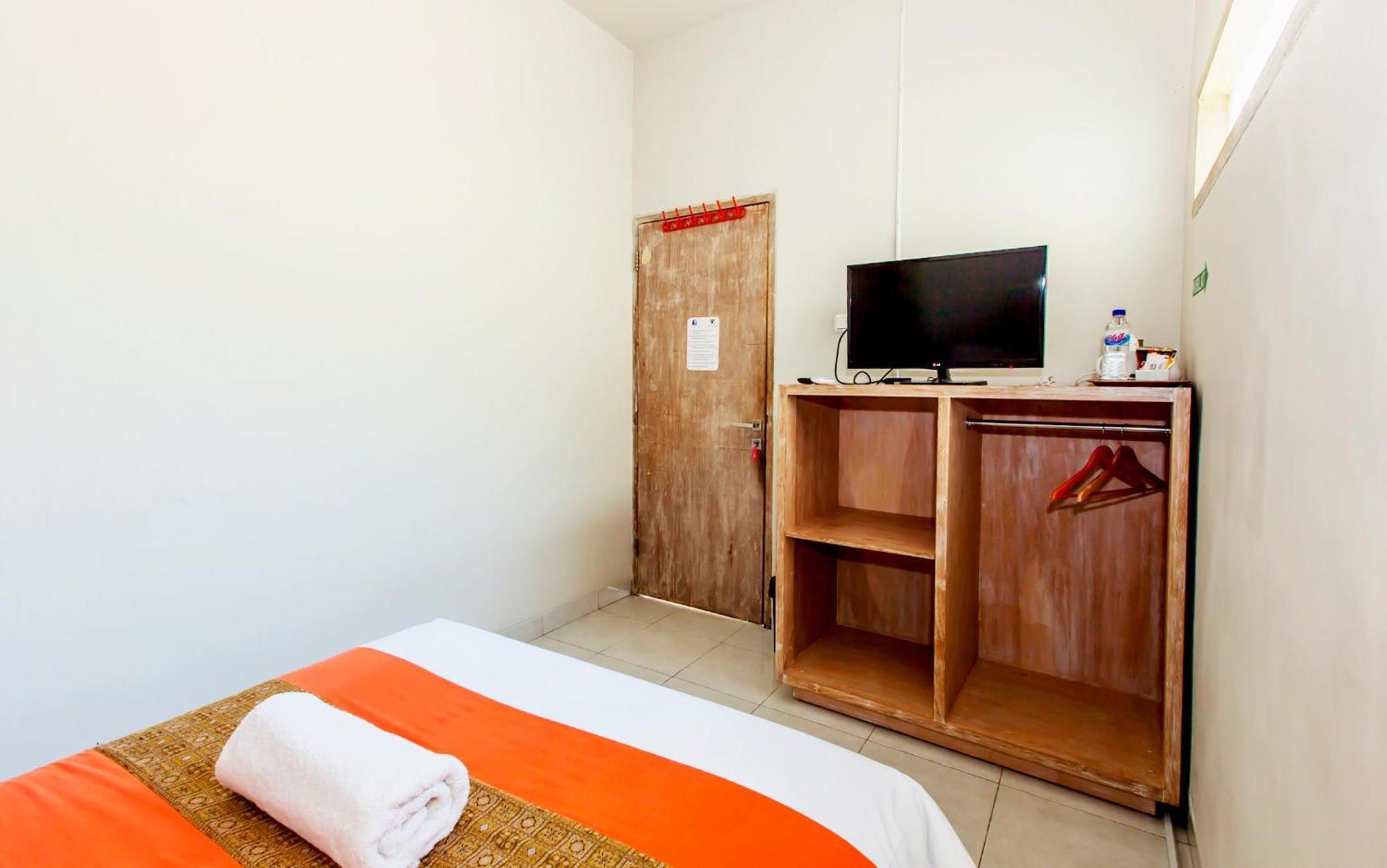 OYO 1638 Cityzen Renon Hotel Denpasa Buitenkant foto