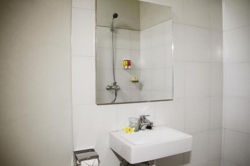 OYO 1638 Cityzen Renon Hotel Denpasa Buitenkant foto